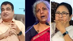 नितिन गडकरी के बाद ममता बनर्जी ने भी इंश्योरेंस प्रीमियम पर GST हटाने की कर दी मांग