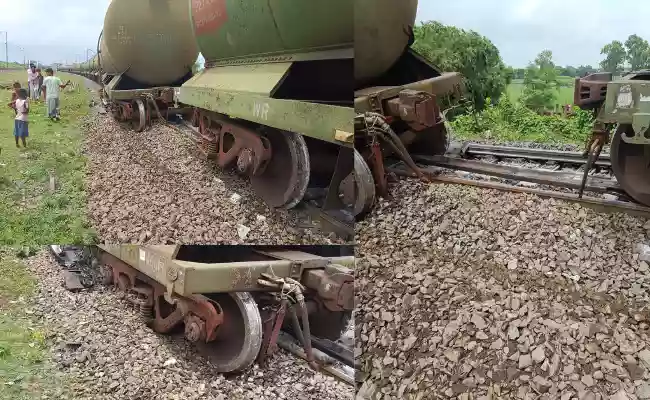 5 wagons of goods train derail in Howrah-NJP route near Malda