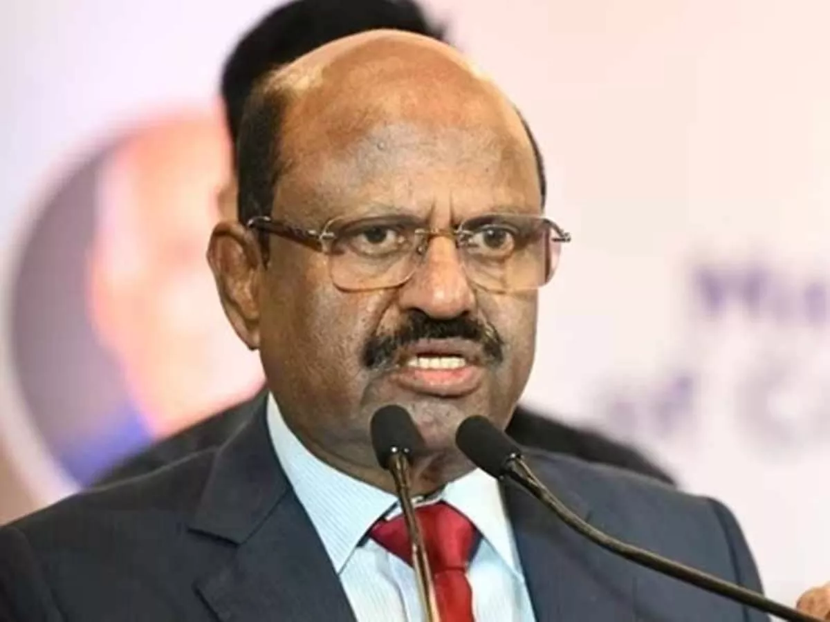 पश्चिम बंगाल में हालात संकटग्रस्त, वर्तमान सरकार से जनता का विश्वास उठा : राज्यपाल
