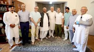 जम्मू-कश्मीर में सभी 90 विधानसभा सीटों पर कांग्रेस के साथ गठबंधन तय हुआ : फारूक अब्दुल्ला