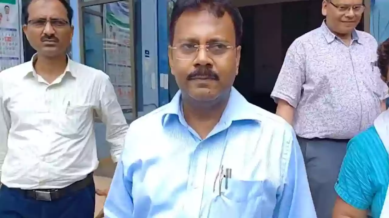 सीबीआई छापेमारी के बाद फिर संदीप घोष से पूछताछ, तीन और लोग हुए हाजिर