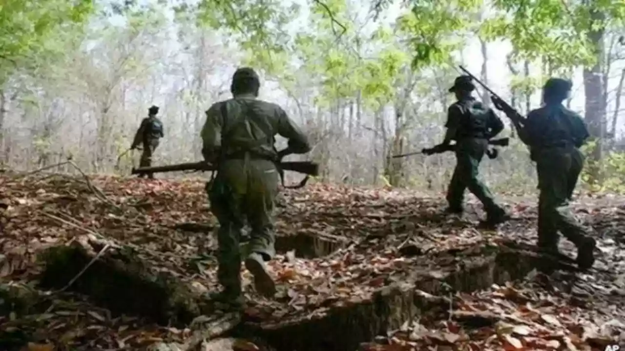छत्तीसगढ़ में नारायणपुर व कांकेर की सीमा पर मुठभेड़ में तीन महिला नक्सली ढेर