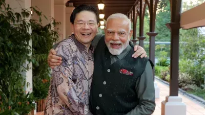 प्रधानमंत्री मोदी ने सिंगापुर के पूर्व प्रधानमंत्री ली सीन लूंग और गोह चोक टोंग से मुलाकात की