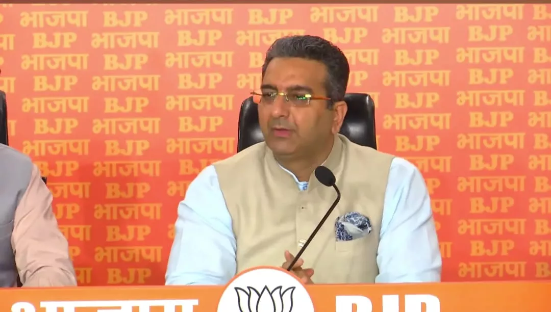 कांग्रेस ने ईवीएम पर उठाए सवाल, भाजपा ने बताया इसे चुनाव आयोग जैसी संवैधानिक संस्थाओं को नीचा दिखाने की कोशिश