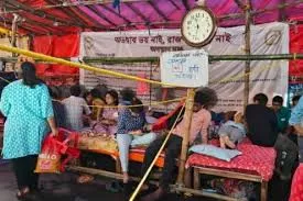 आंदोलनकारी चिकित्सकों ने मुख्यमंत्री की चुप्पी पर उठाए सवाल