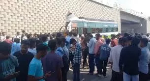  राजस्थान में बेकाबू बस पुलिया से टकराई, 11 की मौत