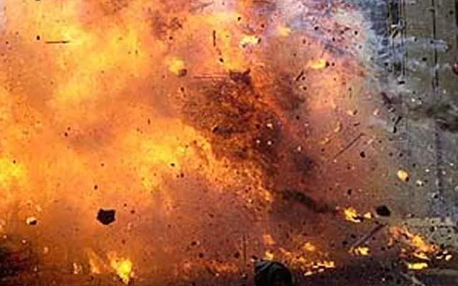 उलुबेरिया में विस्फोट से  दहशत