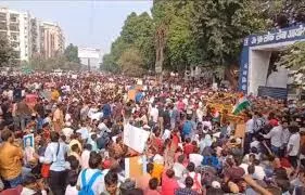 उत्तर प्रदेश में पीसीएस की प्रारंभिक परीक्षा एक ही दिन में कराने का फैसला	