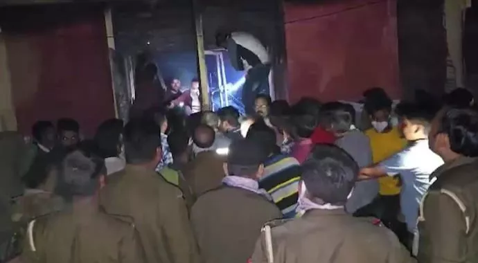 Hospital fire kills 10 newborn babies, 16 kids injured in UP's Jhansi