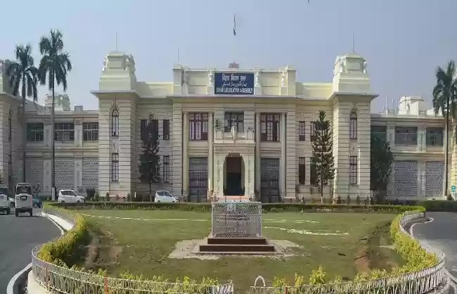 बिहार विधानमंडल का शीतकालीन सत्र 25 नवम्बर से , अनुपूरक बजट  के साथ  नीतीश सरकार कई महत्वपूर्ण कार्य भी निपटाएगी