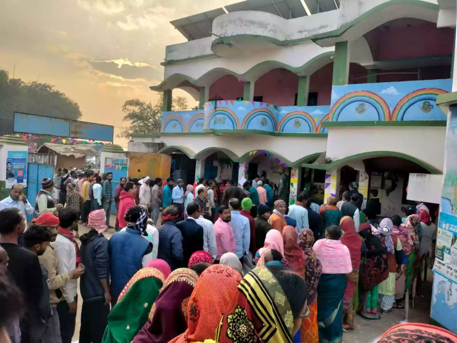 रांची के दो विधानसभाओं का नौ बजे तक करीब 16 प्रतिशत मतदान