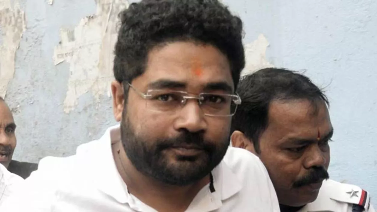 Kolkata HC grants bail to Kuntal Ghosh in recruitment scam, release delayed due to CBI case