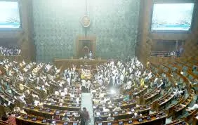 लोकसभा और राज्यसभा की कार्यवाही पूरे दिन के लिए स्थगित, वक्फ पर जेपीसी का कार्यकाल बढ़ा