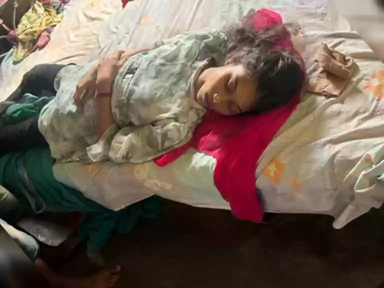 पिता को नहीं मिली जमानत, बेटी ने कर ली आत्महत्या