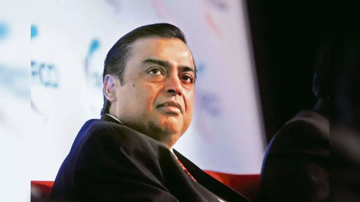 Reliance Industries plans $3 billion loan to refinance 2025 debt amid rupee drop