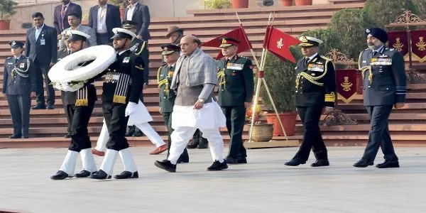 भारत और बांग्लादेश ने मनाया विजय दिवस, 1971 के युद्ध के वीरों को दी गई श्रद्धांजलि