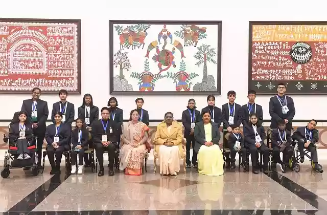  राष्ट्रपति ने 17 बच्चों को प्रधानमंत्री राष्ट्रीय बाल पुरस्कार प्रदान किये