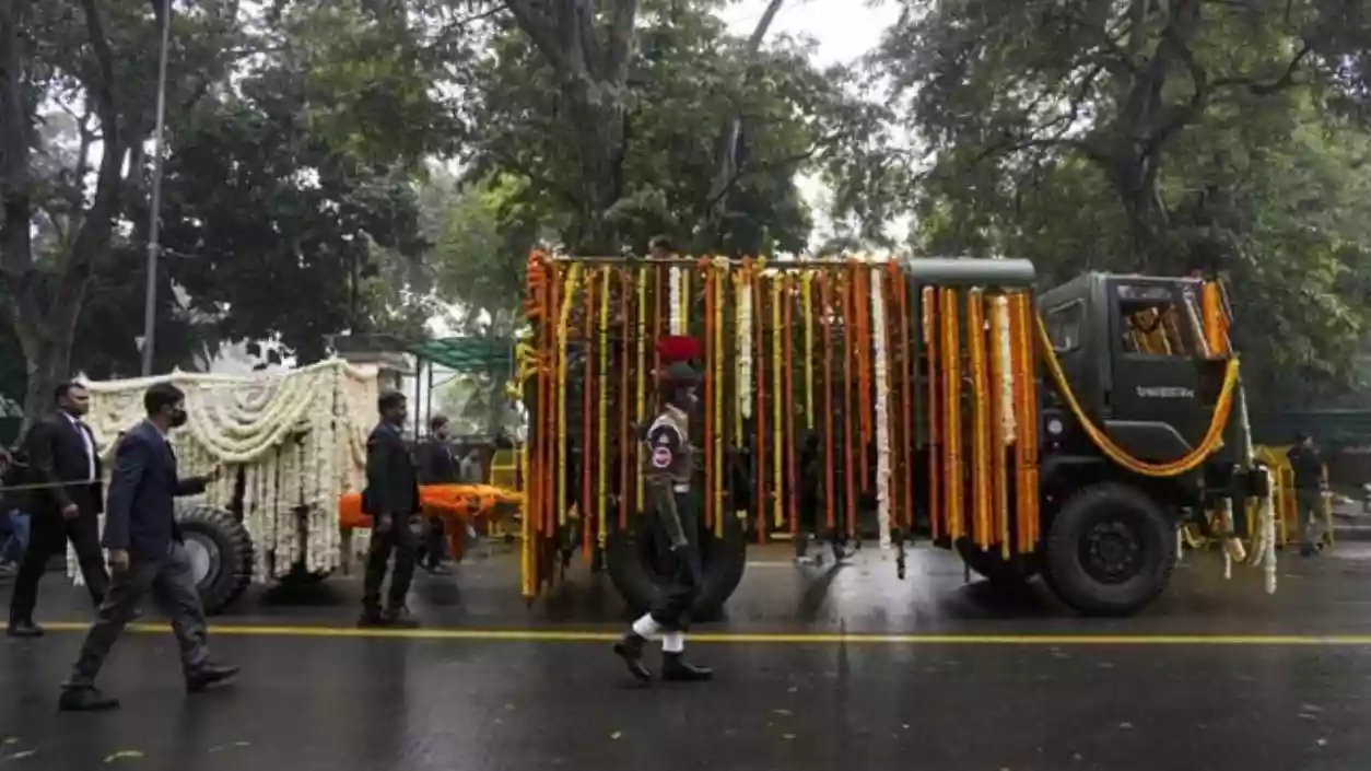 Former PM Manmohan Singh’s last rites at Nigambodh Ghat today at 11:45 AM