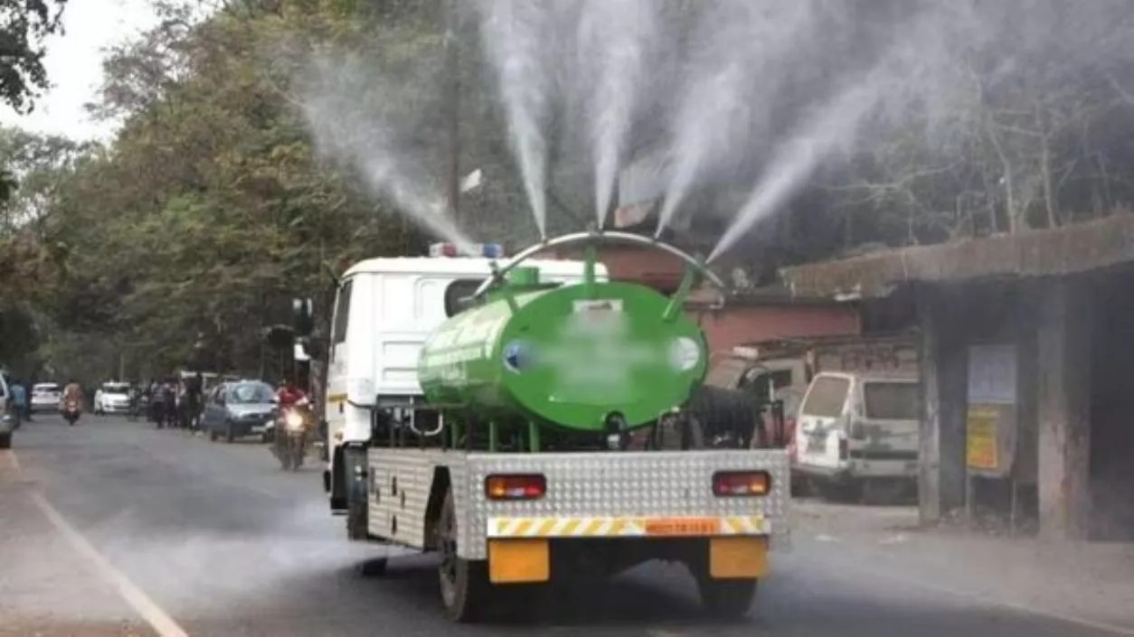 Kolkata unveils 4 advanced 360-degree water sprinkler vehicles for cleanliness and pollution control