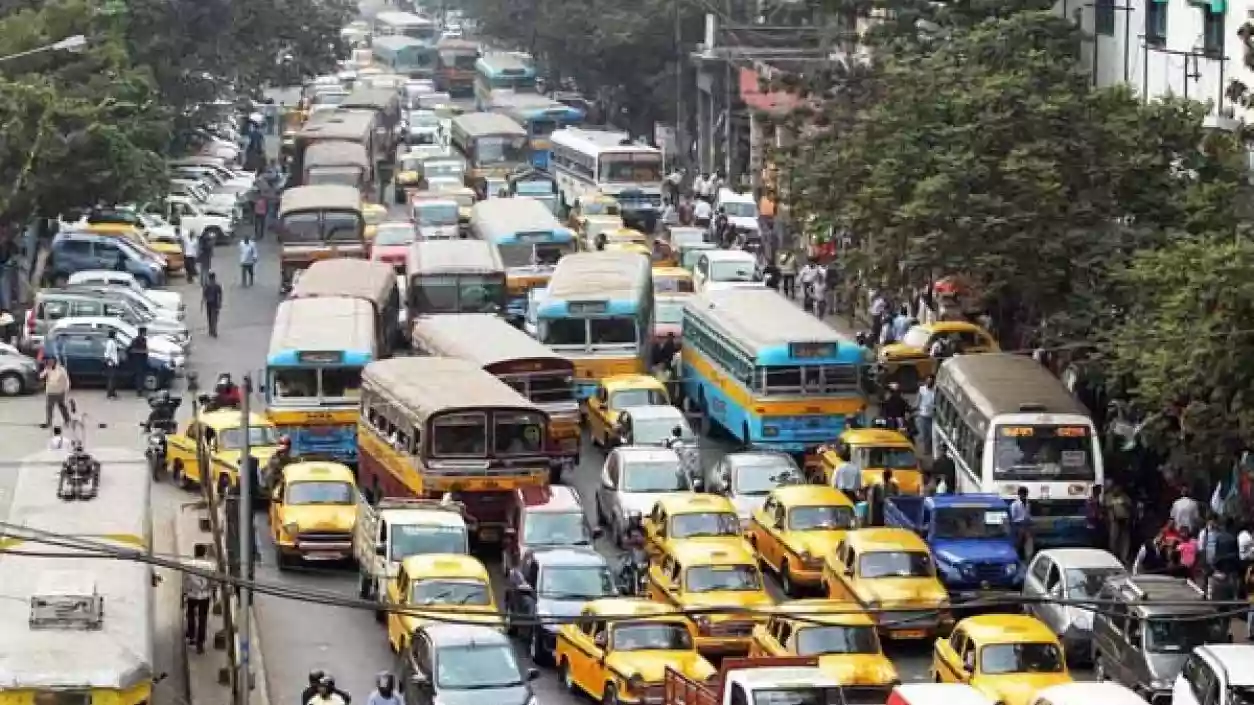 Kolkata ranks as world's second slowest city for traffic, Bengaluru and Pune follow close behind