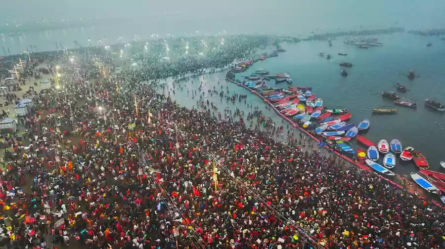 प्रयागराज में आस्था का सैलाब, प्रधानमंत्री ने कहा-महाकुंभ भारत की शाश्वत आध्यात्मिक विरासत का प्रतीक 