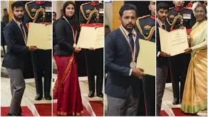राष्ट्रपति ने मनु भाकर, गुकेश, हरमनप्रीत सिंह और प्रवीण कुमार को खेल रत्न से किया सम्मानित