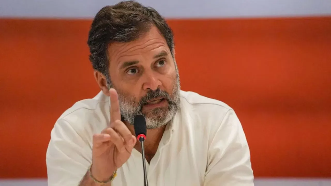 राहुल गांधी ने महाराष्ट्र में फर्जी मतदाता जोड़ने का लगाया आरोप