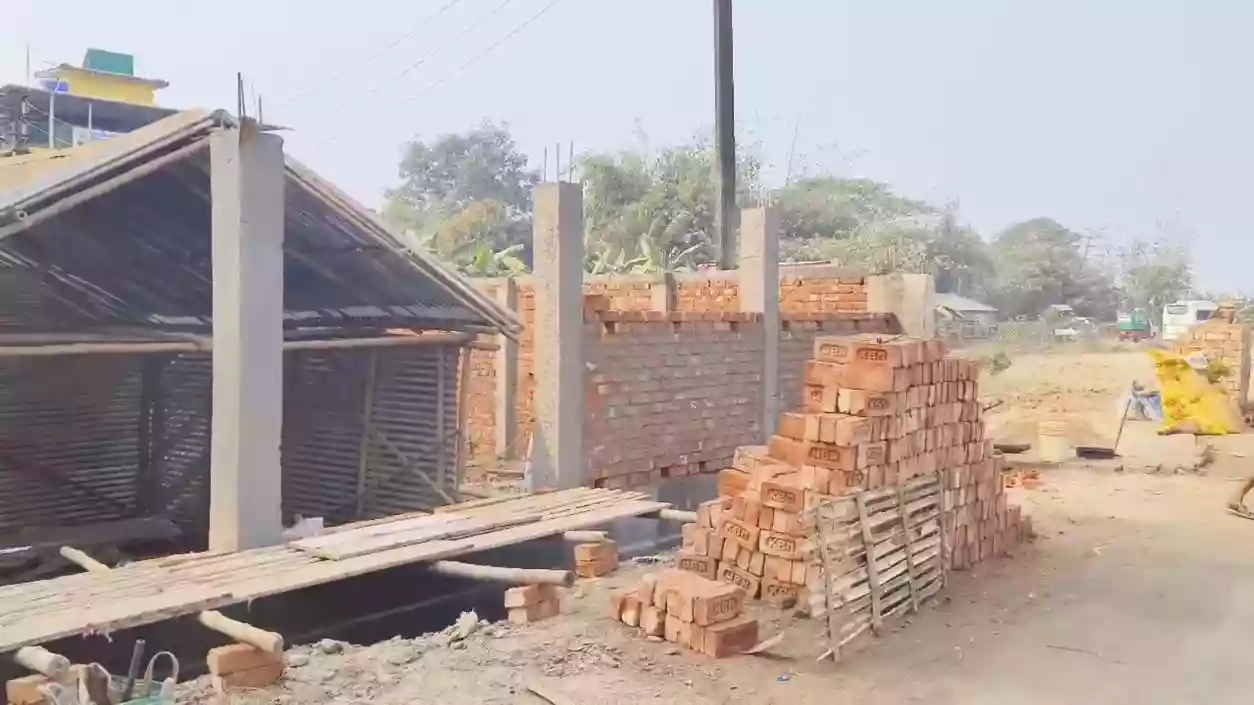 New Town-Rajarhat road junction naming sparks protest; Panchayat member accused | Watch
