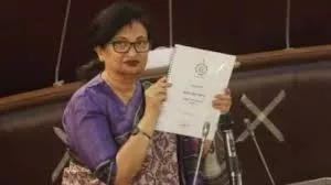 राज्य सरकार 200 करोड़ रूपये की बाटेंगी मोबाईल फोन, नई परियोजना ‘नदी बंधन’ की घोषणा
