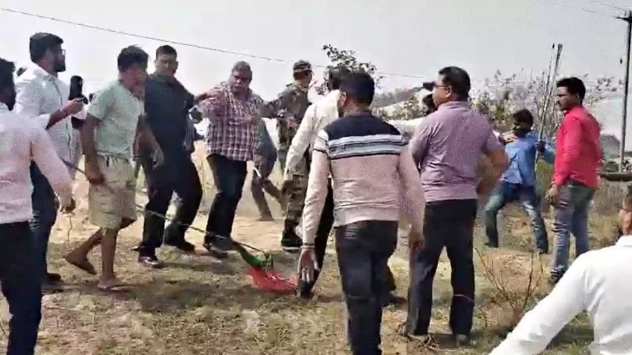 BJP leader Jitendra Tiwari faces violent protest over illegal sand mining in Asansol