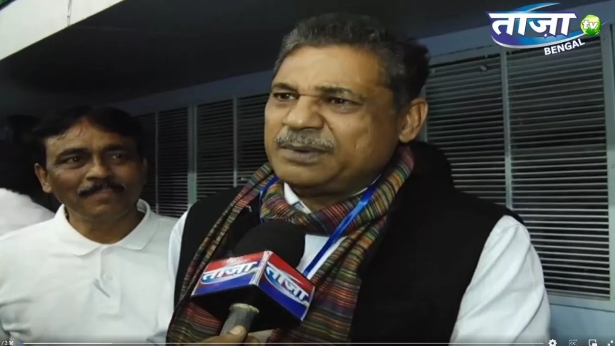 TMC MP Kirti Azad vows loyalty to TMC, wants to spend final days in Durgapur | Watch