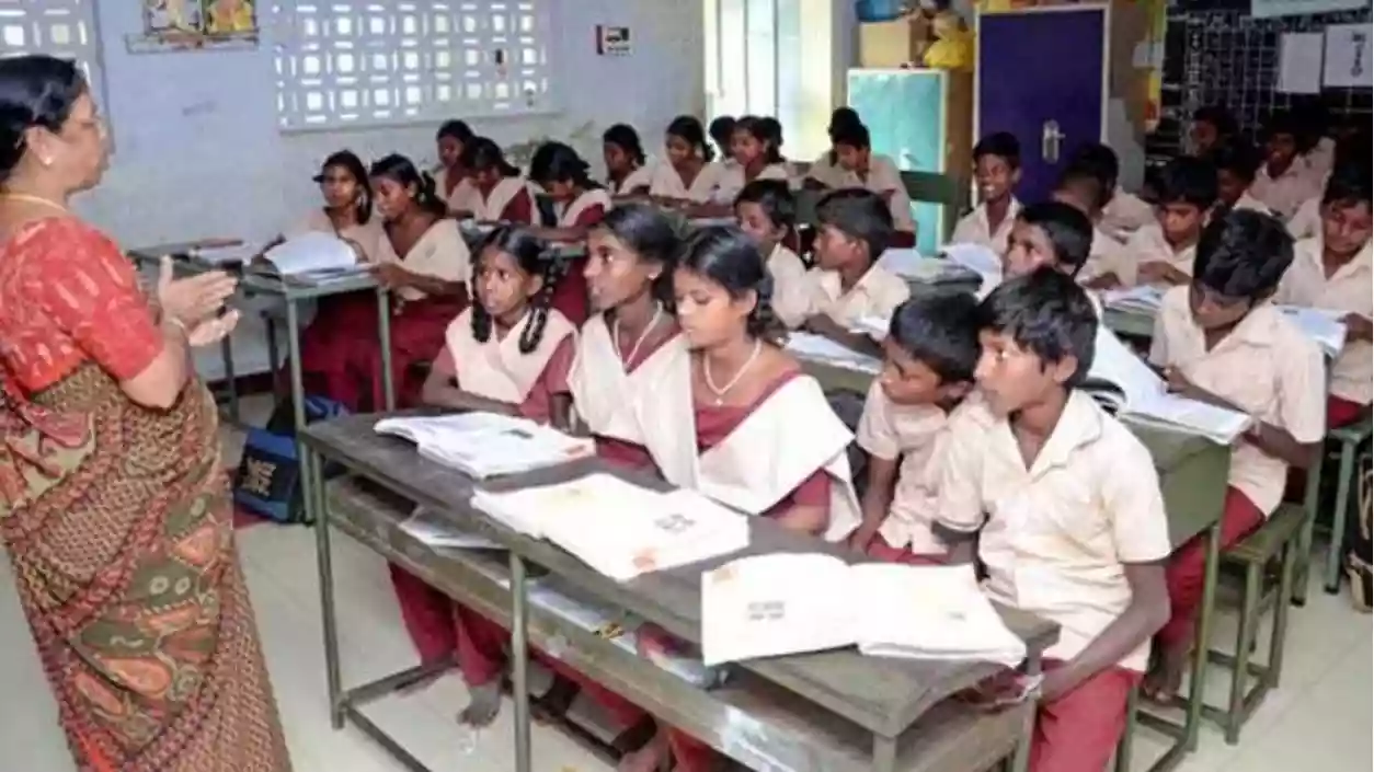 WB Higher Secondary sees 19% drop in girls, Madhyamik-HS gap raises alarm