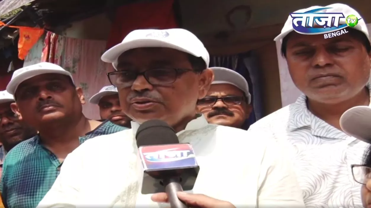 TMC leaders launch door-to-door campaign in Ward 65 to revise voter list | Watch