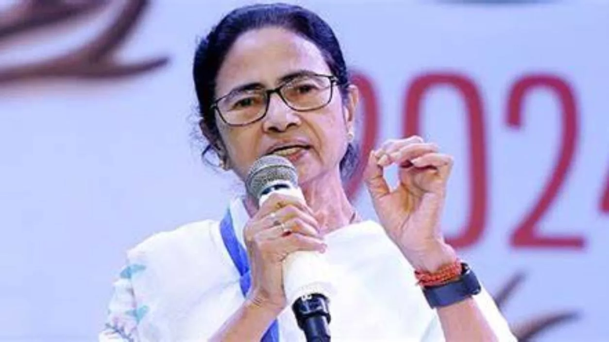 Bengal rolls out single-window clearance, CM assures smooth investments, no union disruptions | Watch
