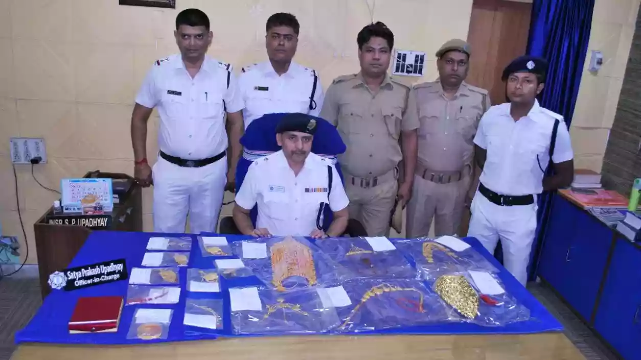 Gold-silver ornaments stolen from Jagorani Kali Mandir, two arrested