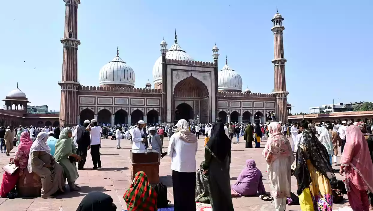 Islamic Center changes Namaz timings on Holi, Friday prayers will be done after 2 pm