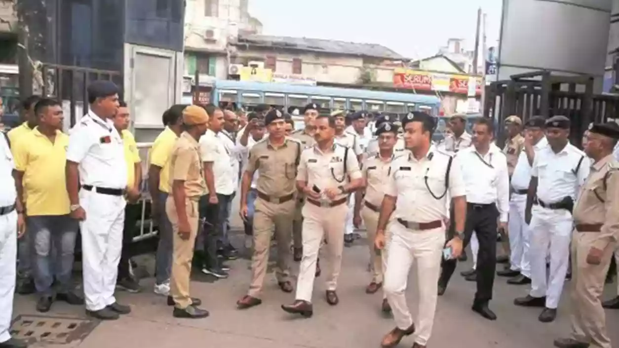 161 arrested in Kolkata on Holi for misconduct, drunk driving, and gang rape