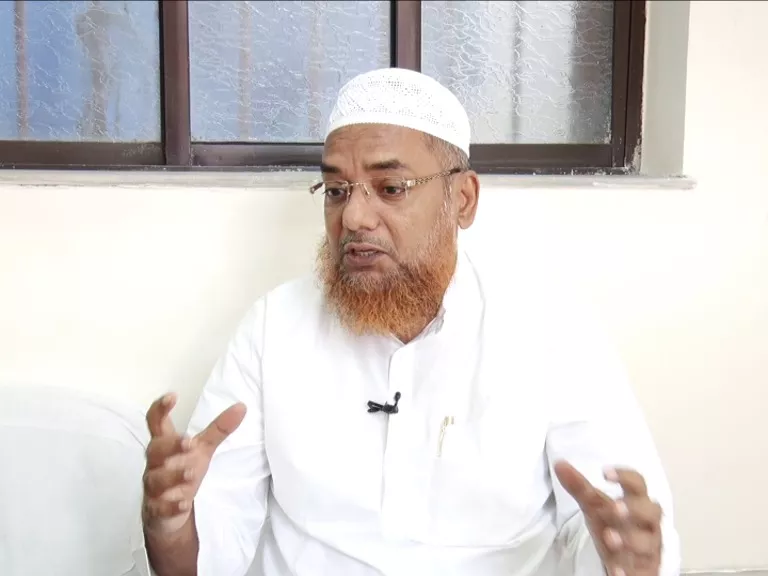 नाखोदा मस्जिद के इमाम का बयान: फुटपाथ पर अवैध कब्जा नाजायज, न सिर्फ कानून बल्कि अल्लाह के भी होंगे जिम्मेदार