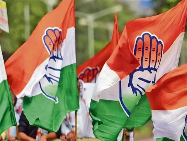 गठबंधन नहीं, बंगाल में अकेले लड़ने की तैयारी में कांग्रेस