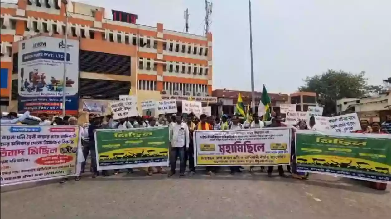 Adivasis rally in Kolkata against Deucha Panchami coal mine, demand end to evictions