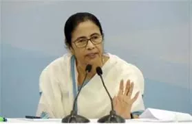 ममता बनर्जी शनिवार शाम दुबई होते हुए रवाना होंगी ब्रिटेन