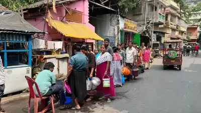 जल संकट के बीच हावड़ा में बीस लीटर पानी बिक रहा तीन सौ रुपए में