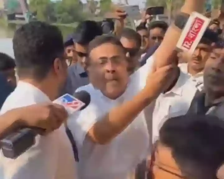 बेलगछिया में खड़े होकर शुभेंदु का आरोप, पुलिस ने मेरा खून बहाया