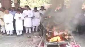 मनोज कुमार पंचतत्व में विलीन, नम आंखों से सितारों ने दी अंतिम विदाई
