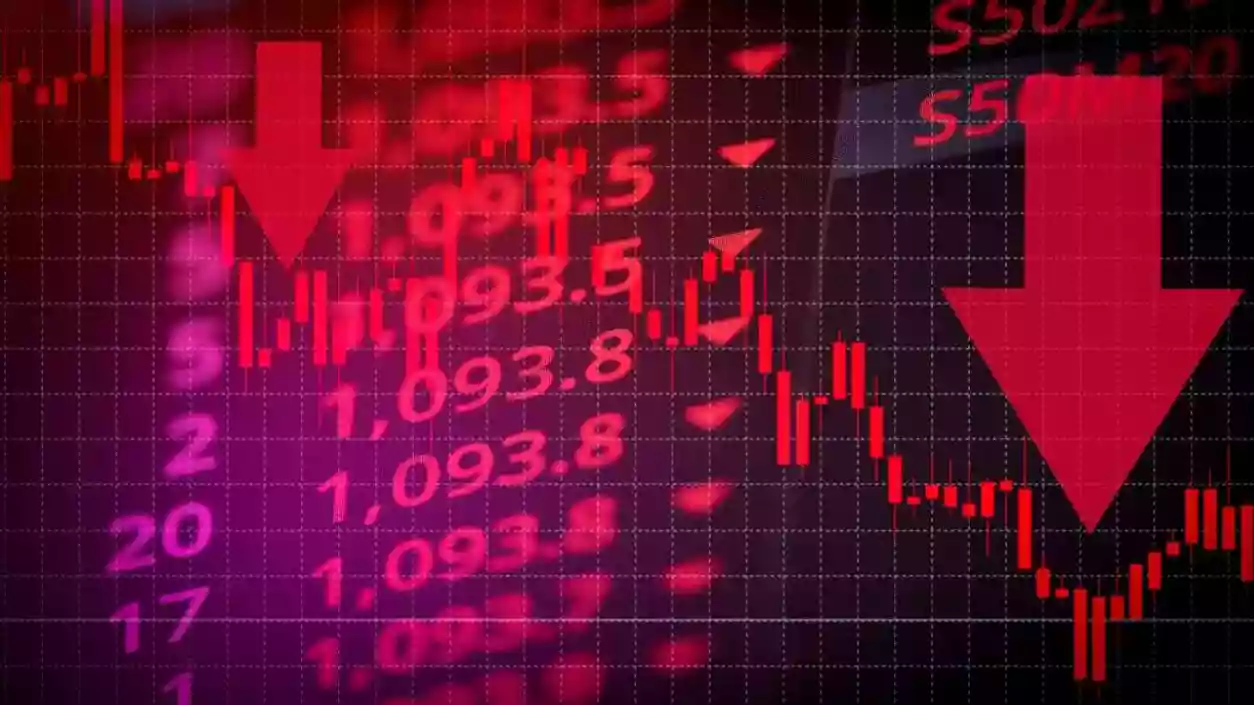Sensex drops 470 pts, Nifty below 22,400 amid Trump tariff pressure, despite RBI rate cut