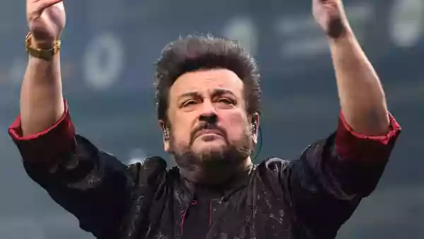 Adnan Sami calls ex Pak minister 