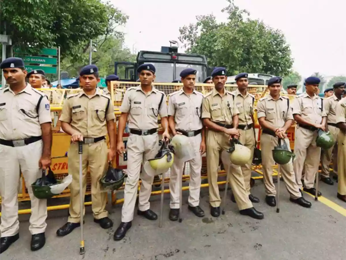 5,000 Pakistanis living in Delhi, IB shares list with cops