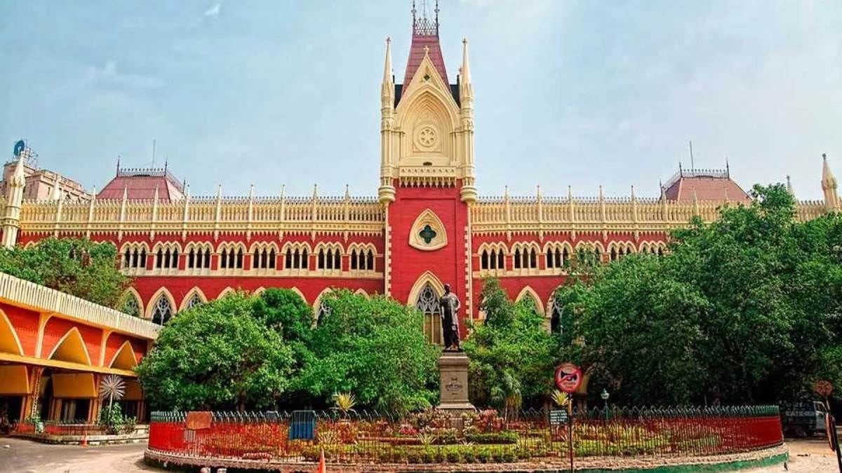 कलकत्ता हाईकोर्ट ने वकीलों के साथ हुई बदसलूकी पर स्वतः संज्ञान लिया, तीन जजों की पीठ गठित