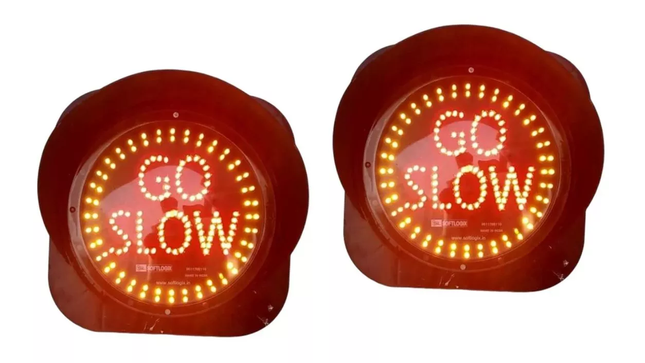 Kolkata traffic police to install 400 'Go Slow' boards, costing ₹9 lakh, to cut road accidents
