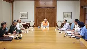 कब-कहां हो ऐक्शन, हमारी तरफ से खुली छूट; हाई लेवल मीटिंग में तीनों सेना प्रमुखों से बोले PM मोदी